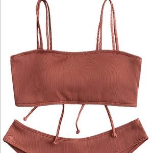 bikini!